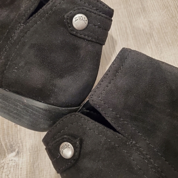 NEW Zodiac Madison Black Ankle Boot - Picture 5 of 8